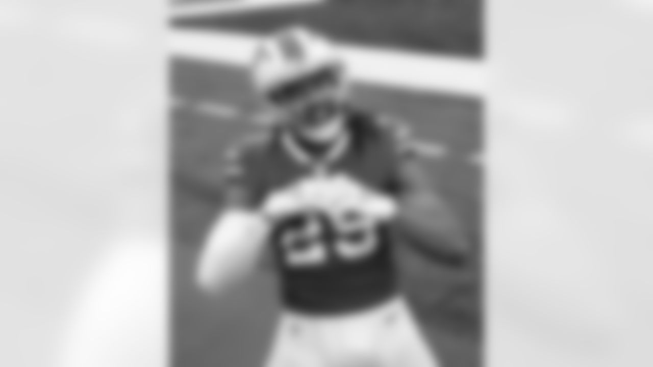 Josh Norman (29) celebrates his interception for a touchdown. Buffalo Bills vs Miami Dolphins at Bills Stadium on January 3, 2021.
Photo by Craig Melvin