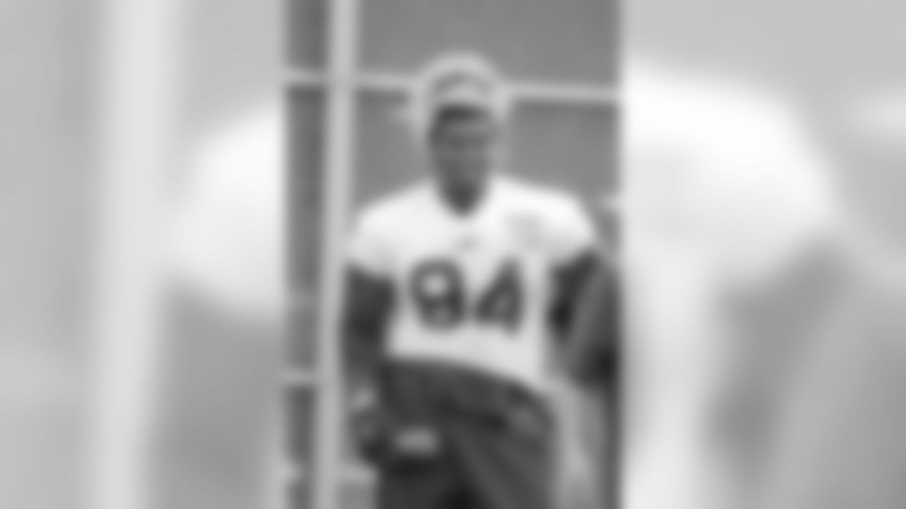 Dt Rickey Hatley (94)