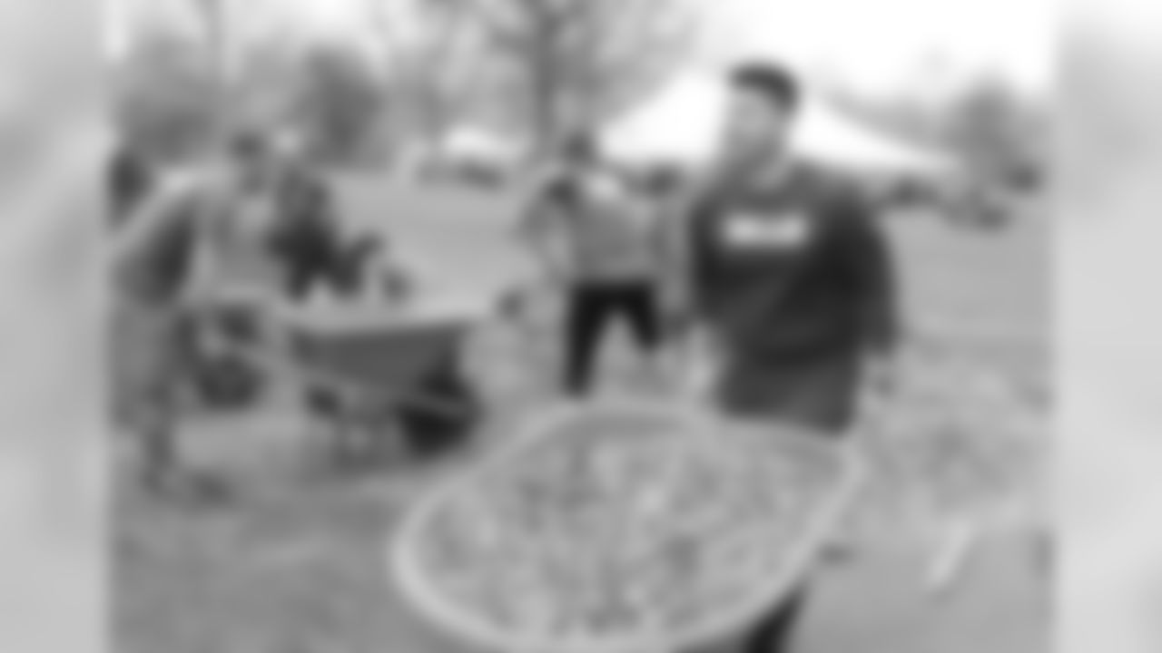 Staff Volunteer Day/Huddle at Delaware Park in Buffalo, NY on May 17, 2019.
Photo by Rob Marczynski