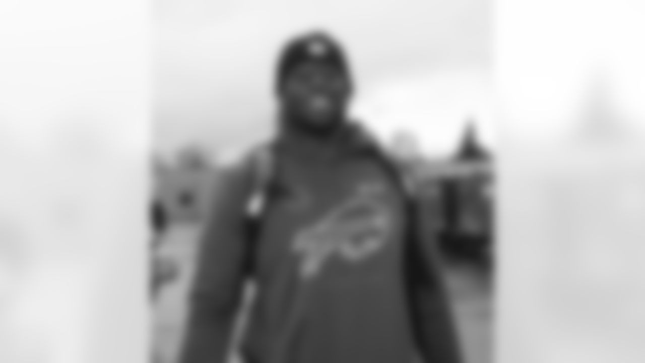 Boogie Basham (96). Buffalo Bills depart for New York, November 13, 2021.
Photo by Bill Wippert
