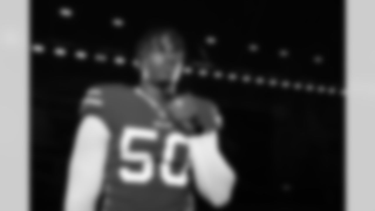 Greg Rousseau. Buffalo Bills Rookie Photoshoots, Highmark Stadium, May 12, 2021.
Photo by Bill Wippert