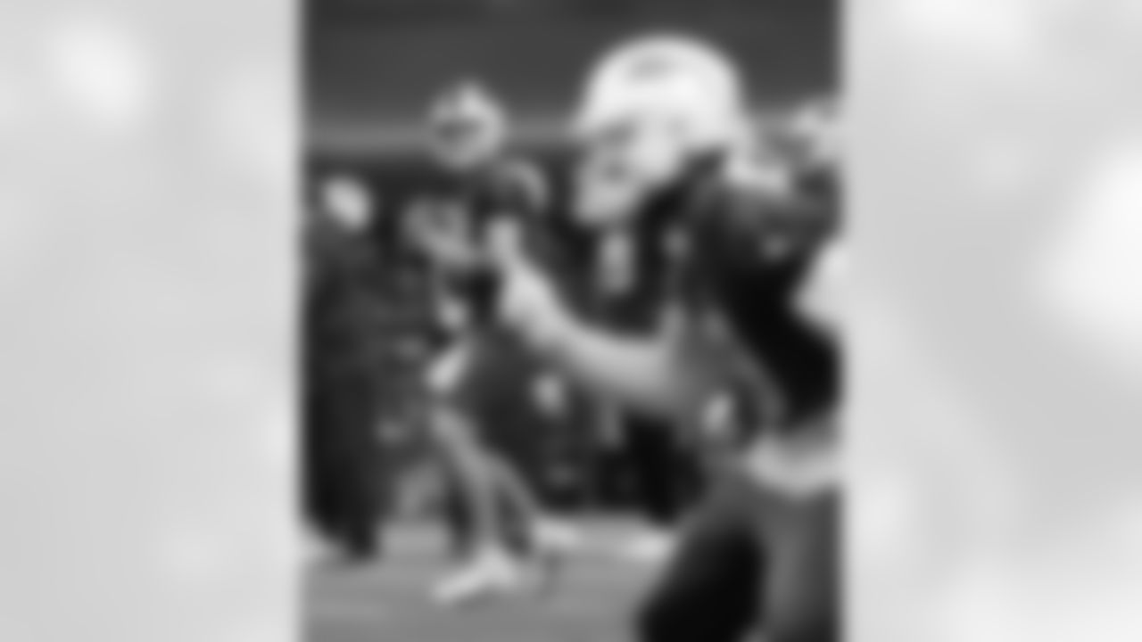 Josh Allen (17), Gabriel Davis (13). Buffalo Bills Week 18 practice, January 7, 2022. Photo by Bill Wippert