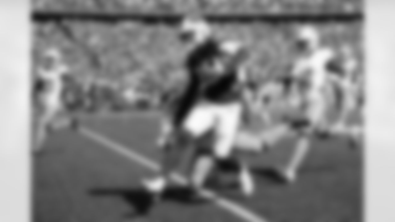 Buffalo Bills vs Miami Dolphins, Regular Season, October 01, 2023 at Highmark Stadium.