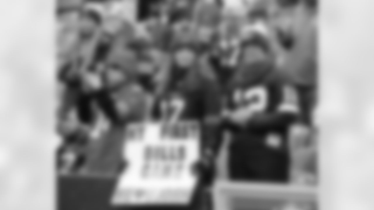 Buffalo Bills vs Minnesota Vikings, Week 10, November 13, 2022 at Highmark Stadium.