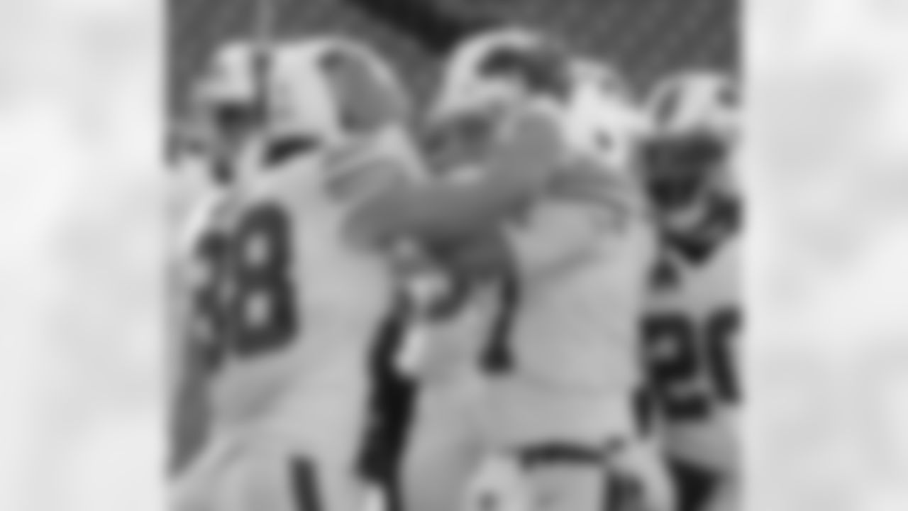 Dawson Knox (88) touchdown. Buffalo Bills vs Los Angeles Chargers, November 29, 2020 at Bills Stadium.
Photo by Bill Wippert