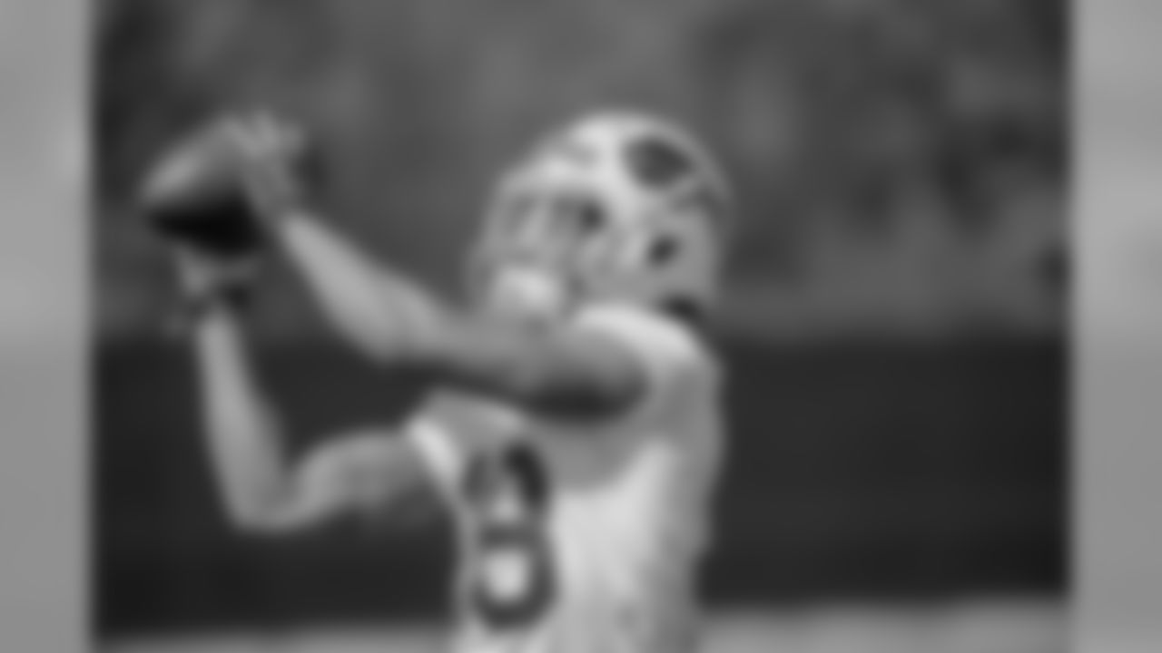 WR Kolby Listenbee (18)