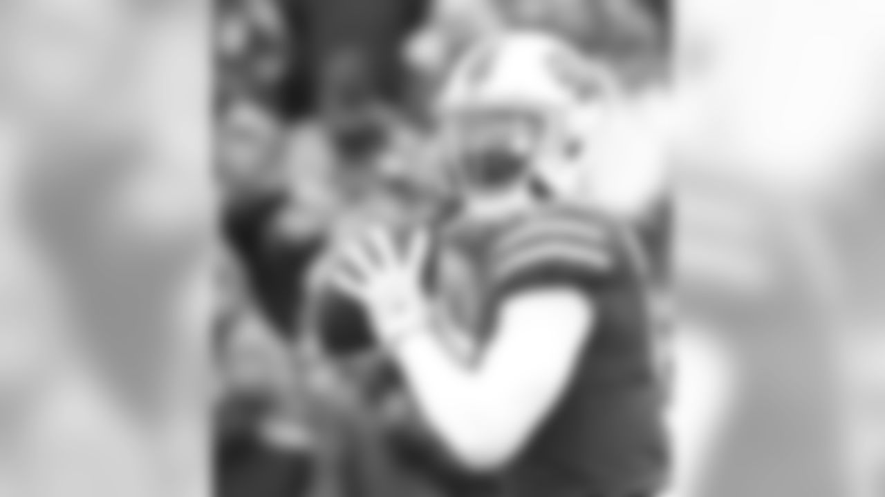 Tyrod Taylor #5, QB
