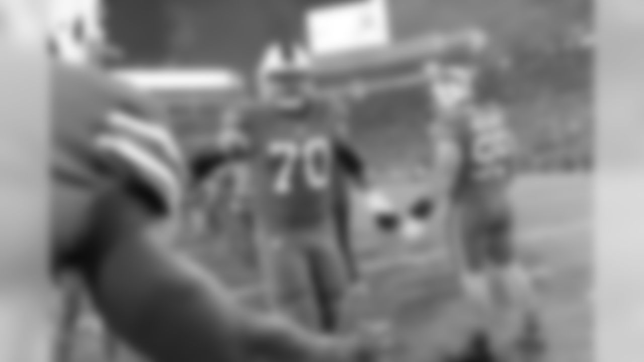Center Eric Wood (No. 70) - 2016