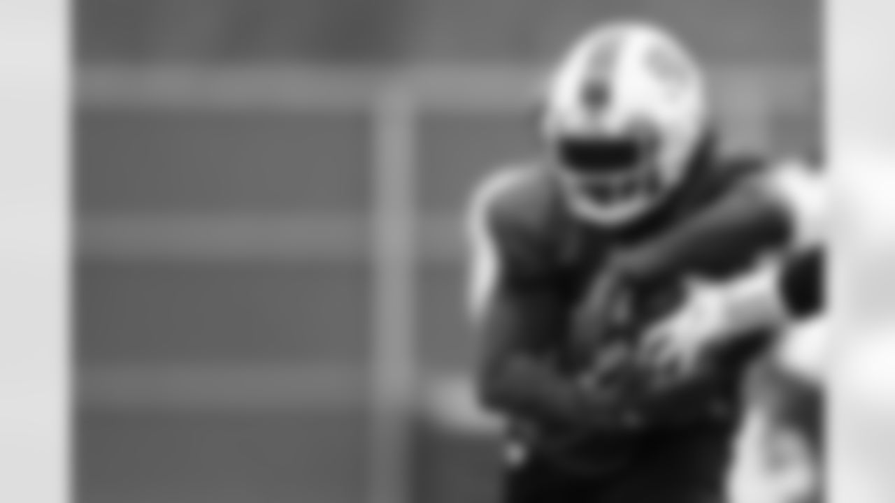 Antonio Williams (28). Buffalo Bills Week 15 practice, December 16, 2021. Photo by James Acton
