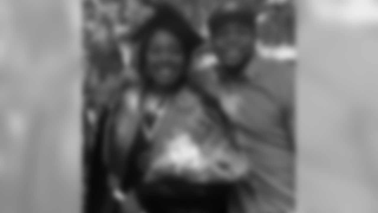 Congrats to this college graduate! Love you lil sis, you made it..