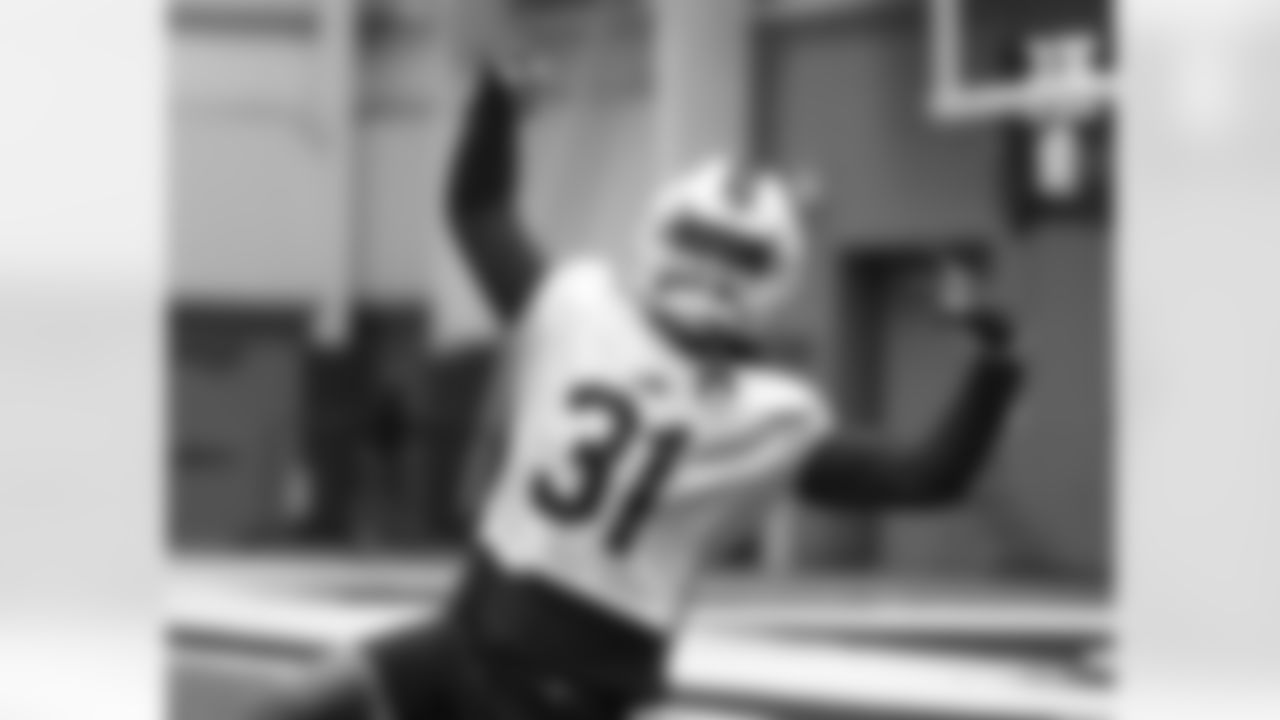 Damar Hamlin (31). Buffalo Bills Week 18 practice, January 7, 2022. Photo by Bill Wippert