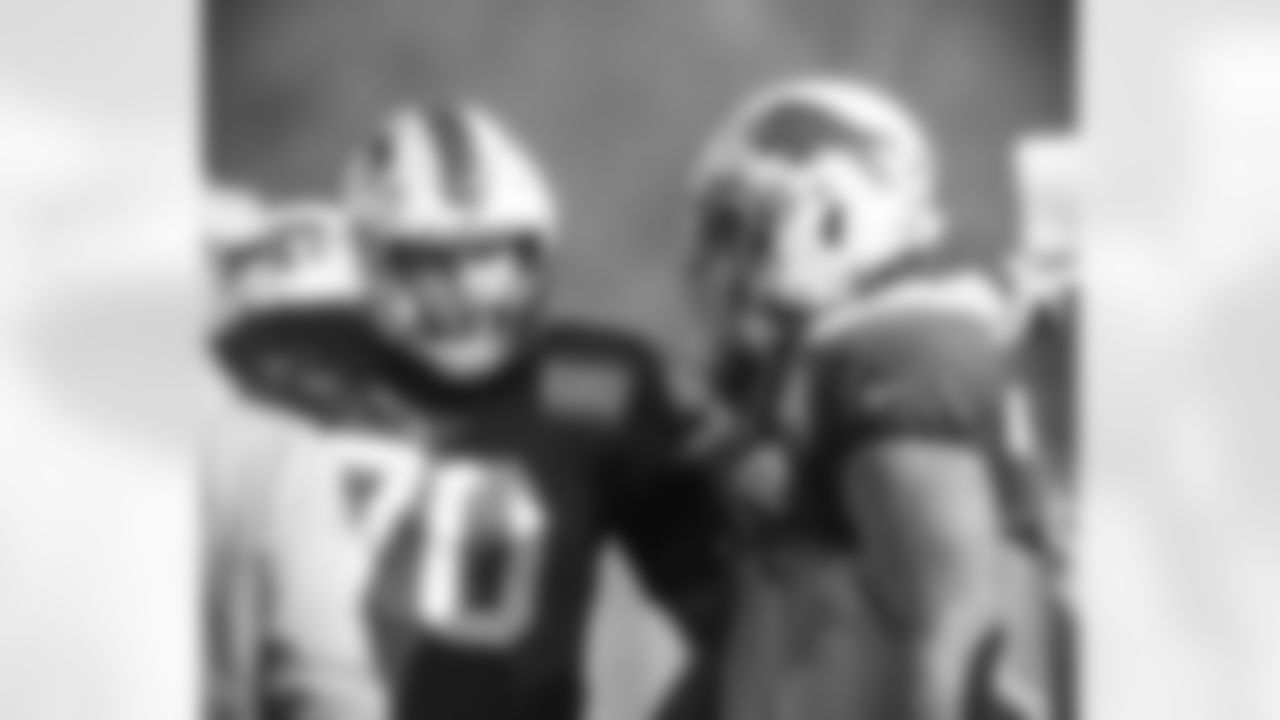 Cody Ford (70), Jon Feliciano (76). Buffalo Bills Week 9 practice, November 4, 2020.
Photo by Bill Wippert