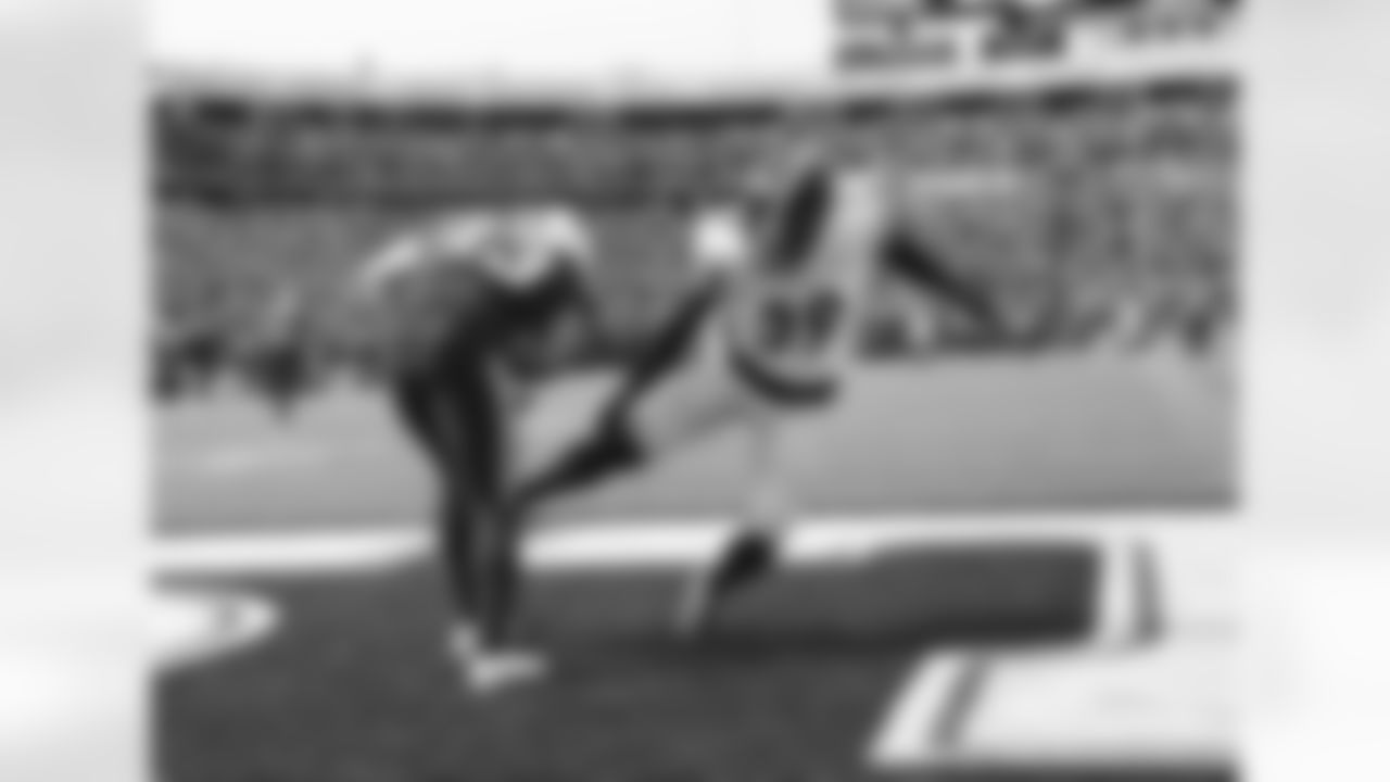 Josh Allen to Gabe Davis 62 yard touchdown pass. Buffalo Bills vs Pittsburgh Steelers, Week 5, October 9, 2022 at Highmark Stadium.