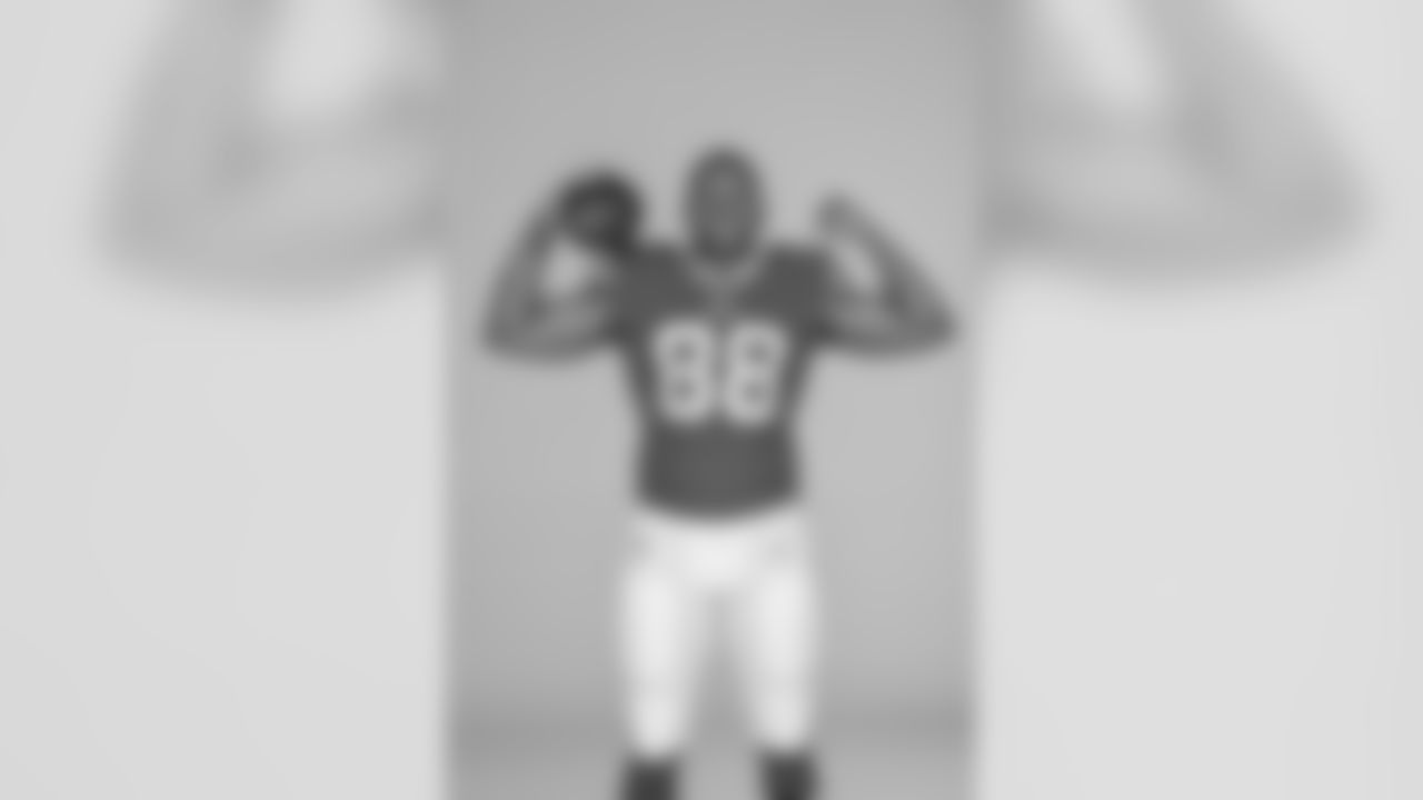 TE Khari Lee, No. 88