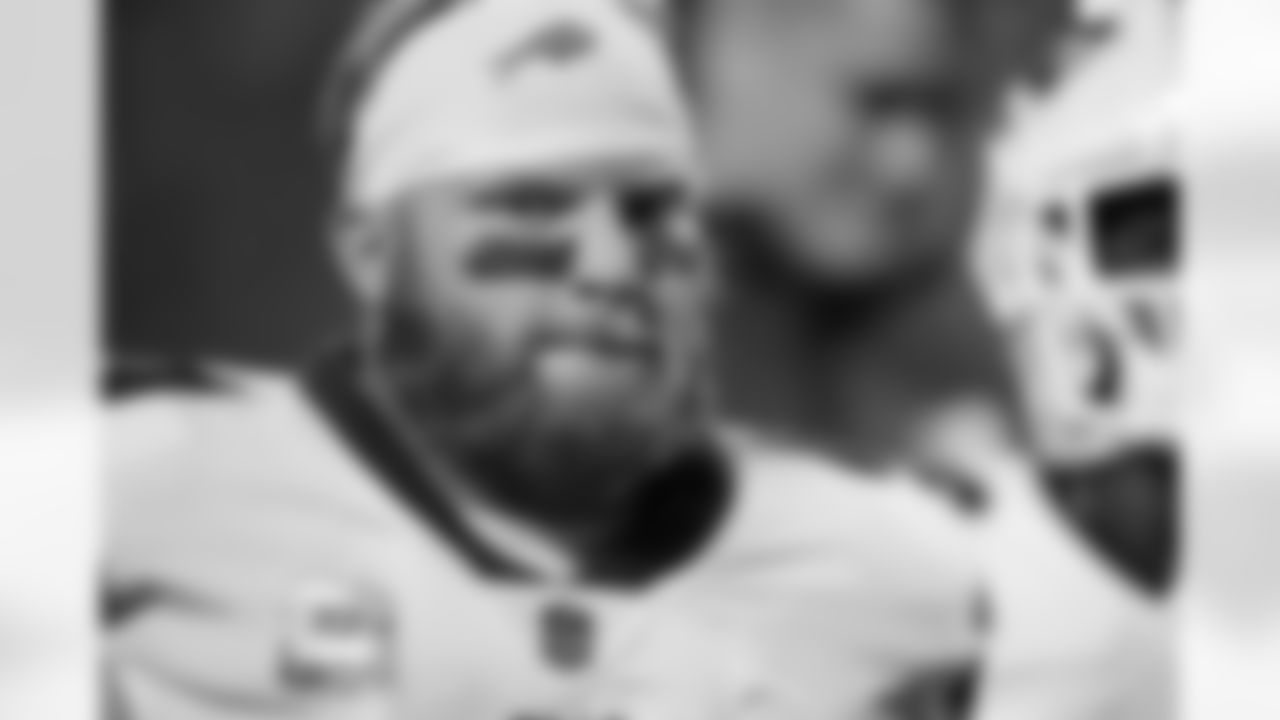 Tyler Matakevich (44). Buffalo Bills vs Kansas City Chiefs at Arrowhead Stadium, October 10, 2021.
Photo by Craig Melvin