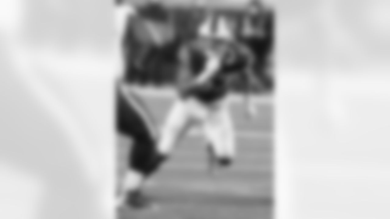 A.J. Epenesa: The former 2020 second-round pick played in 14 games this season and started in one of them. He tallied 14 tackles, three tackles for loss, one sack, four QB hits and one pass defended. He played in all three postseason games and had three tackles, one QB hit and one pass defended.