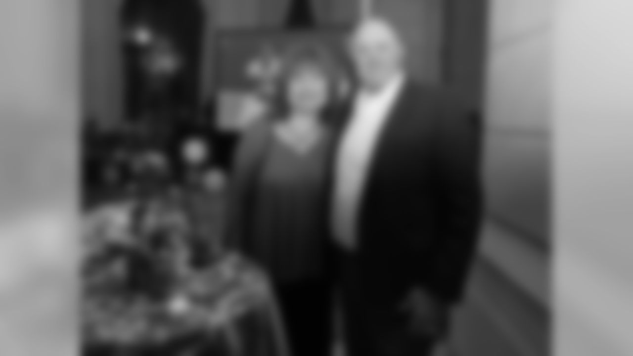 Thurman Thomas Jersey Retirement Gala
PicSix Creative
Buffalo, NY
October 28, 2018.
Photo by Sara Schmidle