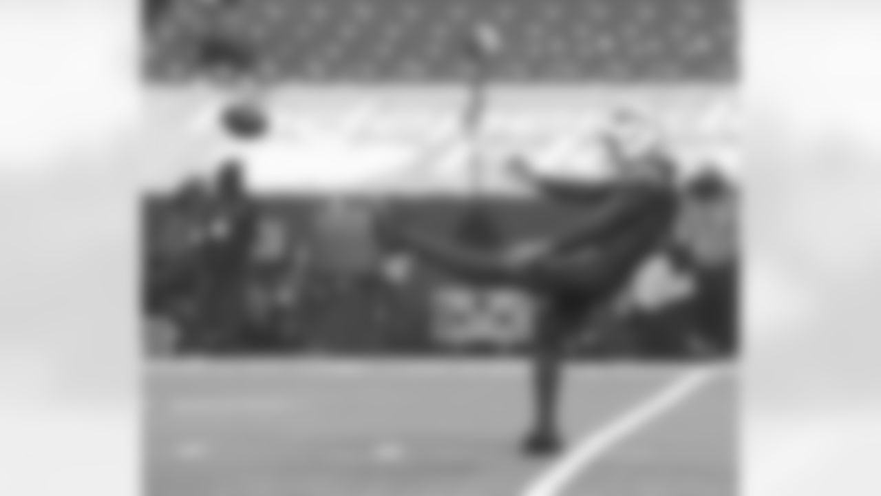 Corey Bojorquez (9) punt Buffalo Bills vs Kansas City Chiefs, October 19, 2020 at Bills Stadium.
Photo by Bill Wippert