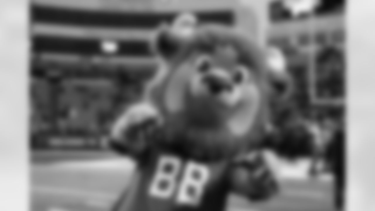 Buffalo Bills vs New England Patriots, Week 18, January 8, 2023 at Highmark Stadium.