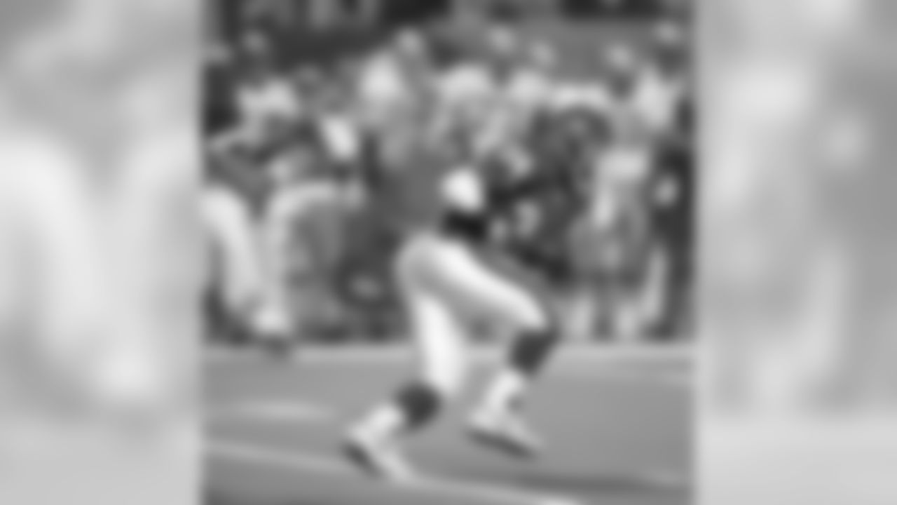 #34 Thurman Thomas
