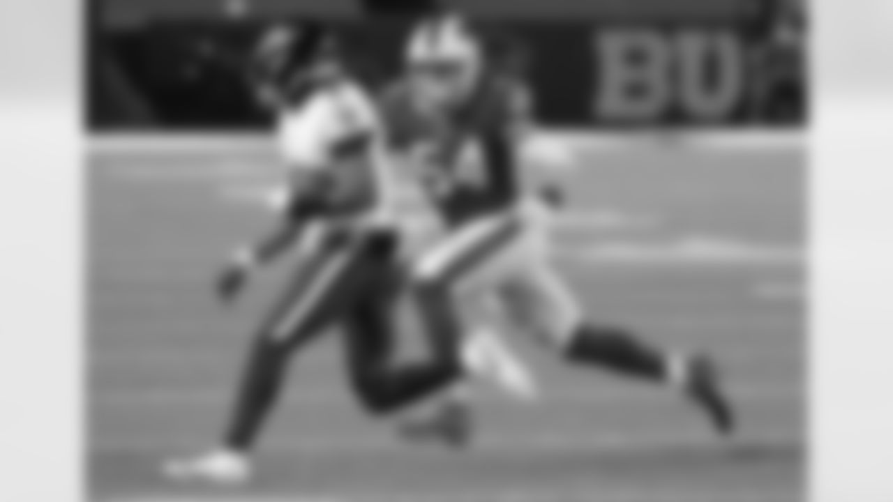 A.J. Klein: In his first season with the Bills, Klein started 13 games and tied with Mario Addison with a team-high five sacks. He also had 73 total tackles with nine QB hits, four passes defensed, two forced fumbles and one fumble recovery.