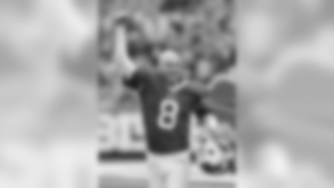 2008 - Brian Moorman
Brian Moorman made the Pro Bowl twice during his career and is still actively involved in the Buffalo community through his P.U.N.T. Foundation, which helps children in WNY battling pediatric cancer.