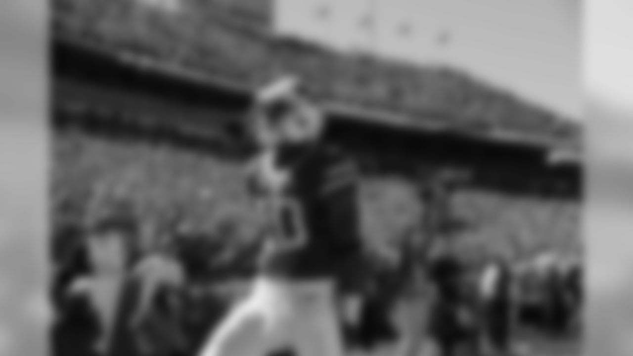 #10 WR Robert Woods