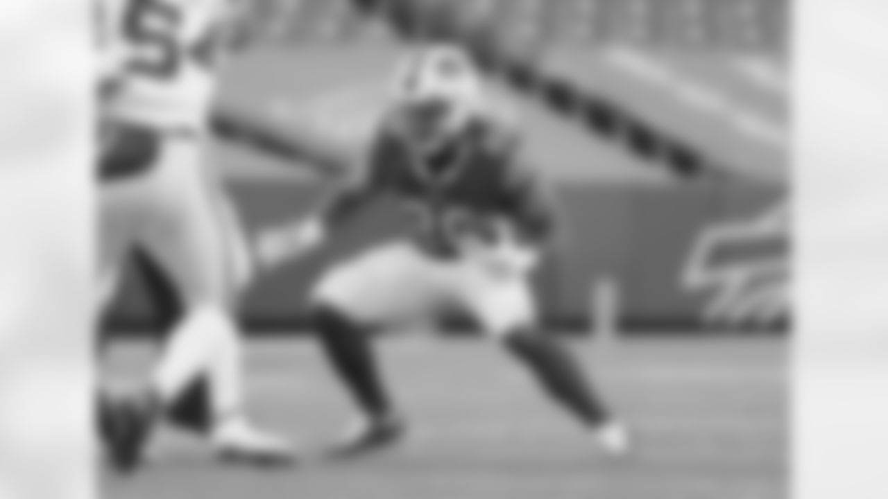 Zack Moss (20) run. Buffalo Bills vs Indianapolis Colts, Super Wild Card Game, January 9, 2021 at Bills Stadium.
Photo by Bill Wippert
