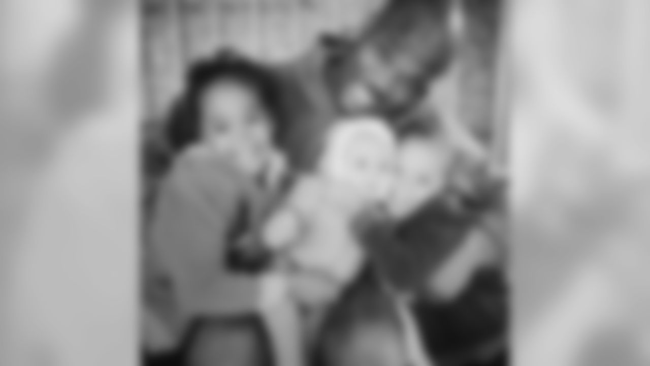 Fred Jackson and daughters