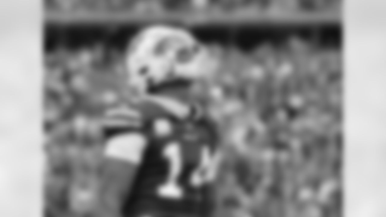 Buffalo Bills vs Minnesota Vikings, Week 10, November 13, 2022 at Highmark Stadium.