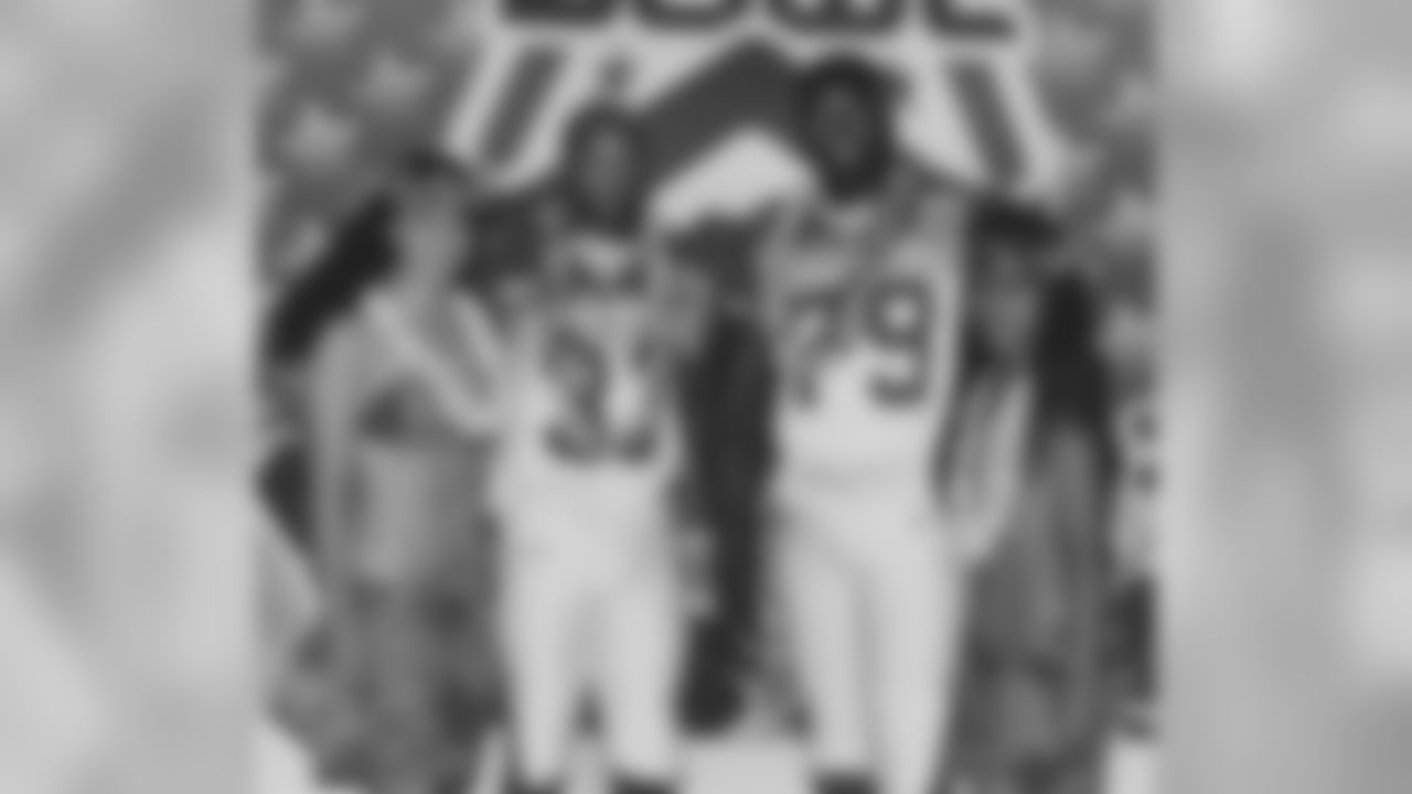 FB Larry Centers, G Ruben Brown (2001)