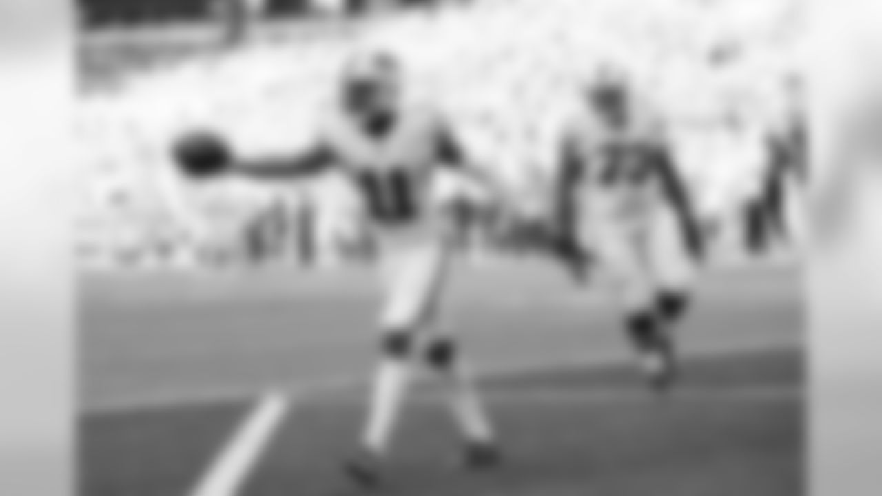 Buffalo Bills wide receiver Zay Jones (11) touchdown Buffalo Bills at Miami Dolphins, December 2, 2018 at Hard Rock Stadium.
Photo by Bill Wippert