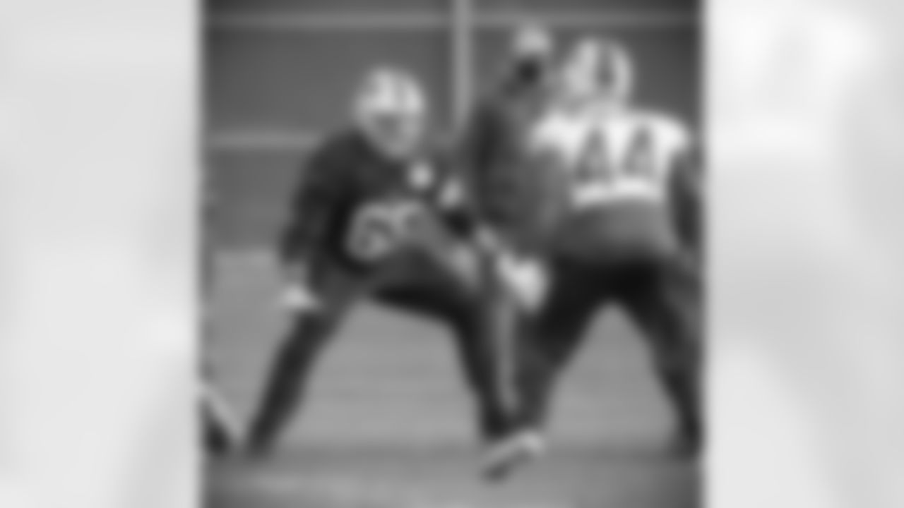 Ike Boettger (65). Buffalo Bills Week 14 practice, December 10, 2020.
Photo by Bill Wippert