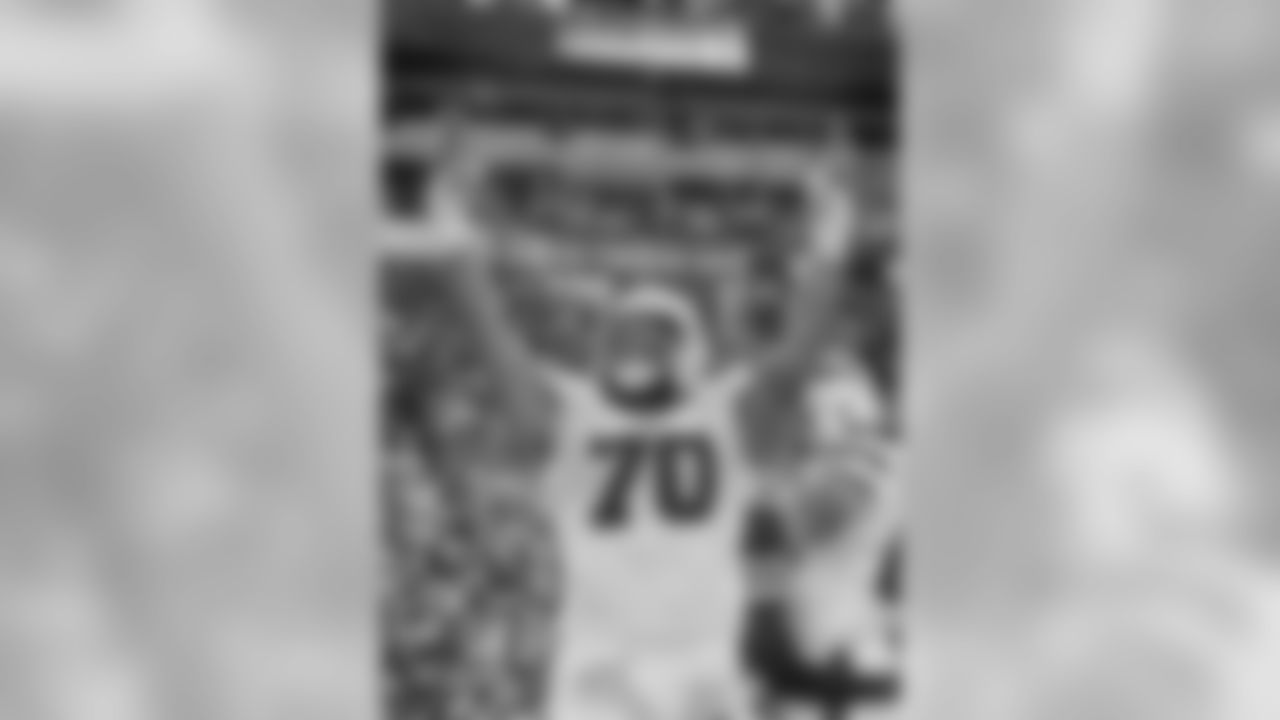 Buffalo Bills Cody Ford (70) vs Cincinnati. Sept. 22, 2019. Photo by Jeffrey T. Barnes