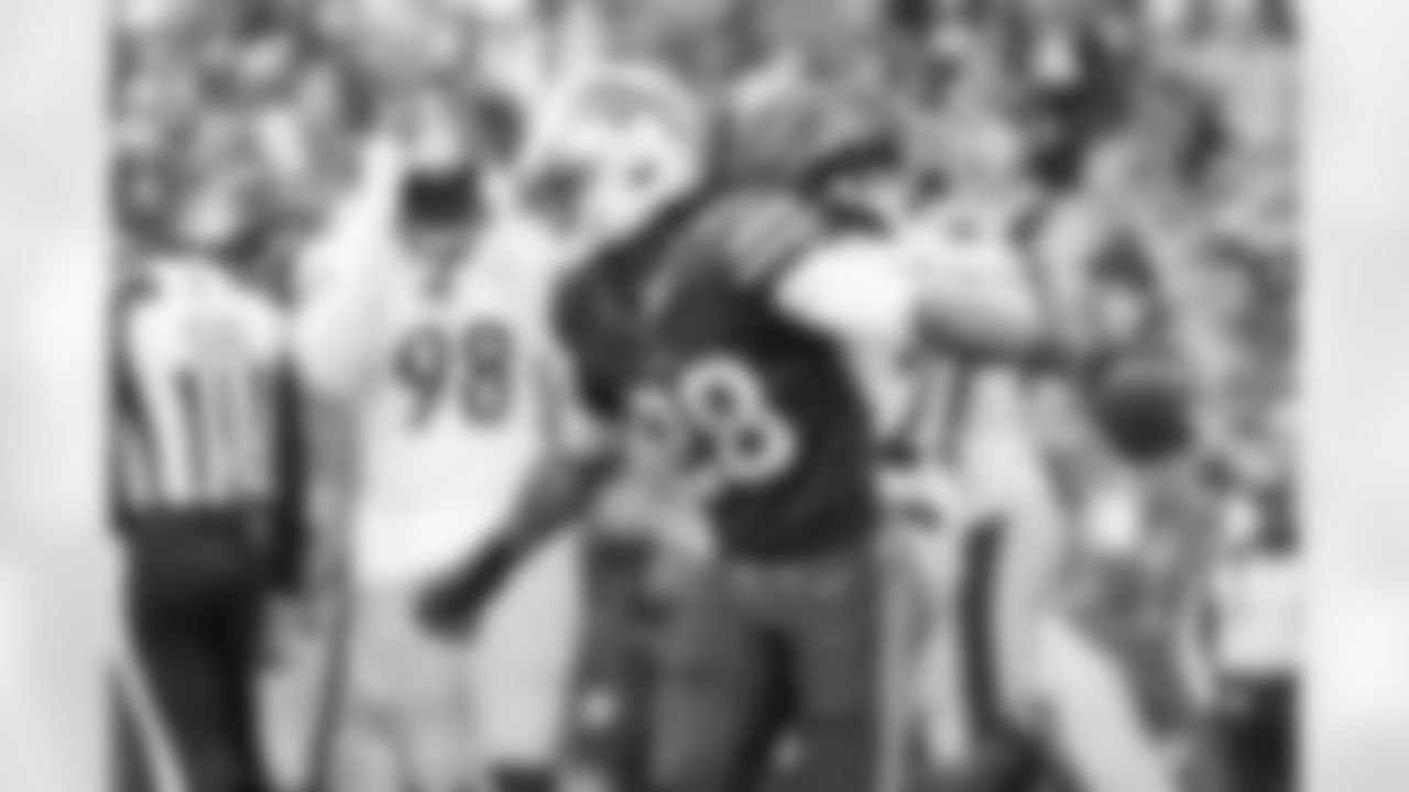 James Cook (28) touchdown run. Buffalo Bills vs Pittsburgh Steelers, Week 5, October 9, 2022 at Highmark Stadium.