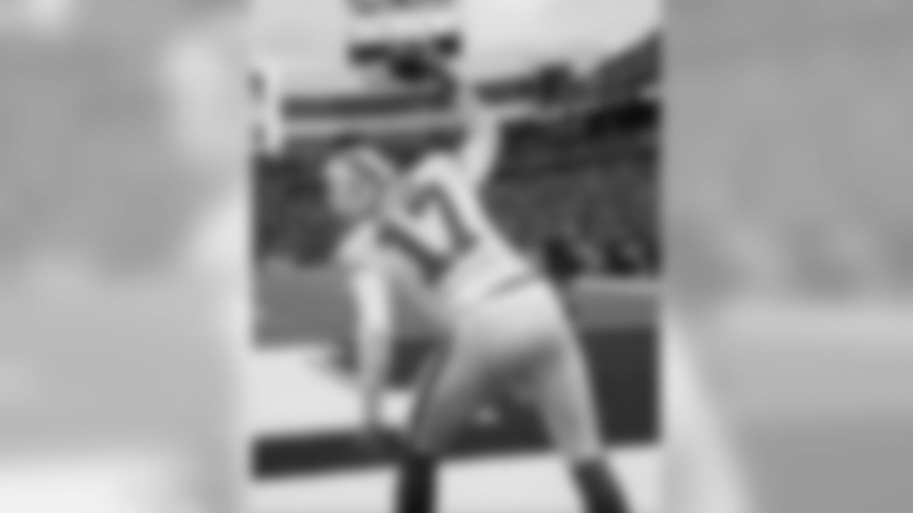 Buffalo Bills quarterback Josh Allen (17) touchdown Buffalo Bills vs Washington Redskins at New Era Field on November 3, 2019. Photo by Craig Melvin