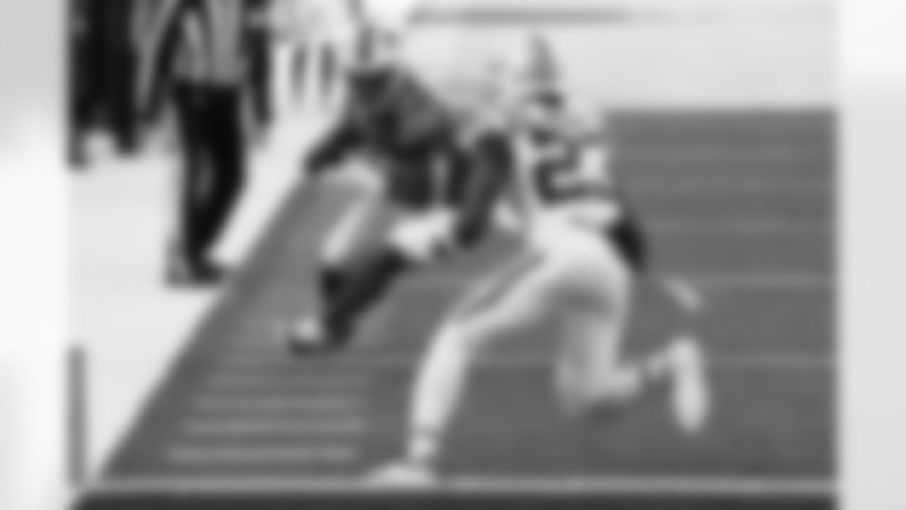 Zack Moss (20) Buffalo Bills vs. Indianapolis Colts, Super Wild Card Game, January 9, 2021 at Bills Stadium.
Photo by Sara Schmidle