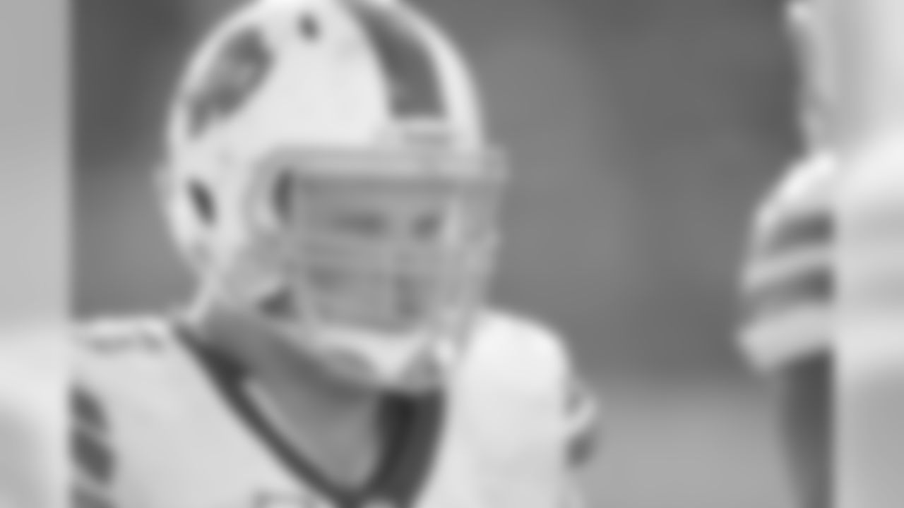 Center Eric Wood (No. 70) - 2013