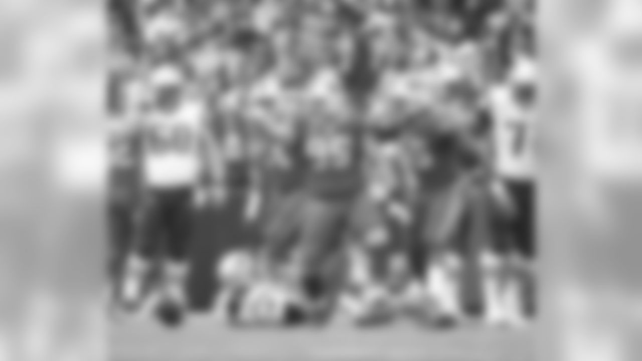 Kyle Williams #95, DT