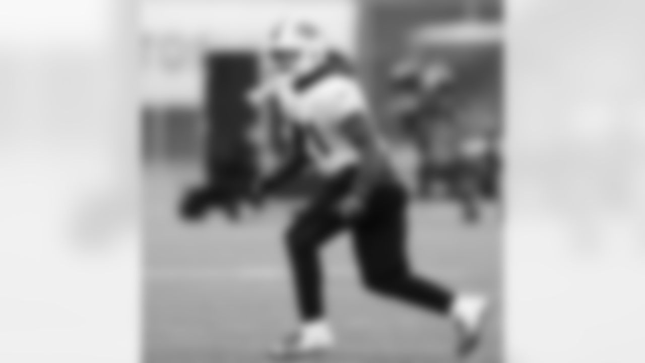Jordan Poyer (21). Buffalo Bills Week 15 practice, December 16, 2021. Photo by James Acton