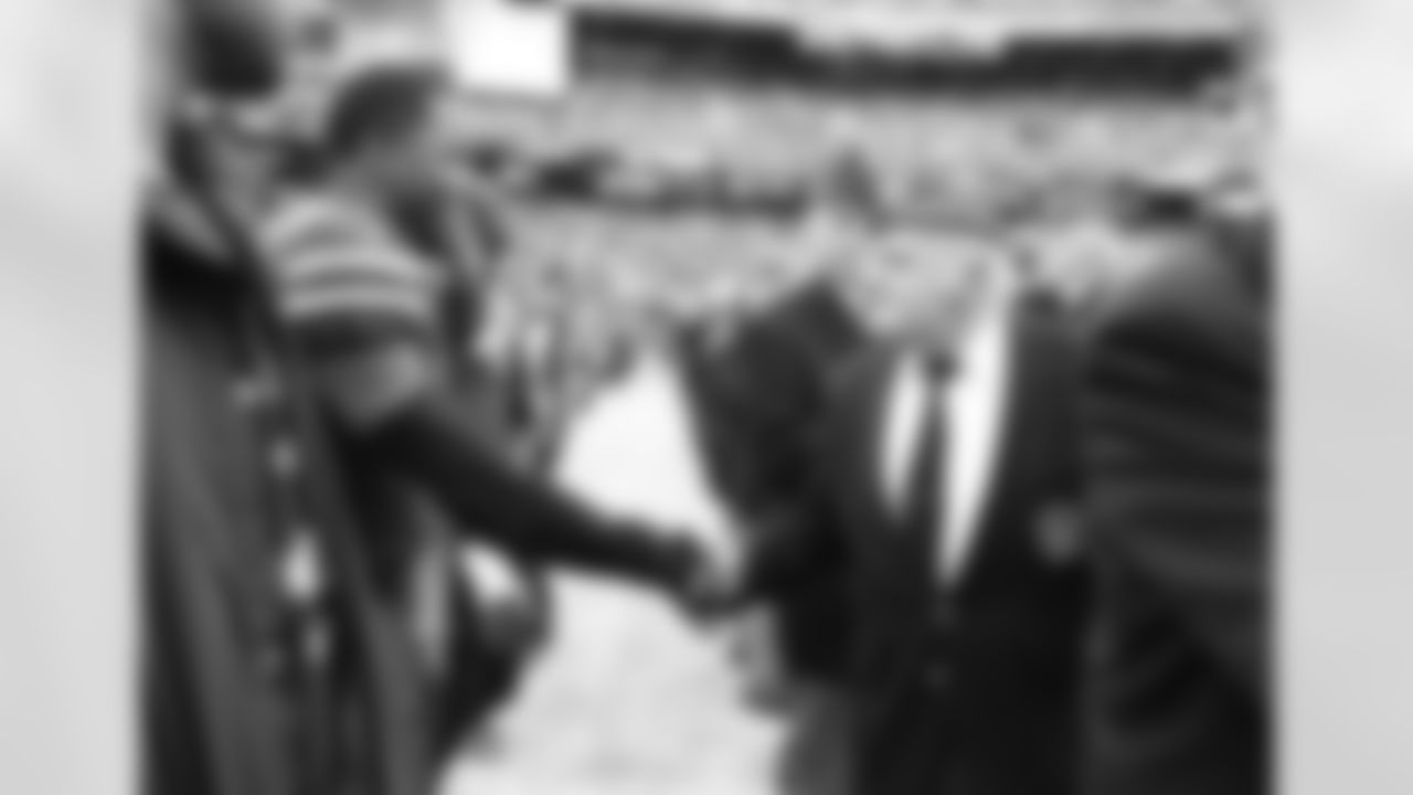 Jaquan Johnson (4) and veterans. Buffalo Bills vs New York Jets, Week 9, November 6, 2022 at MetLife Stadium.