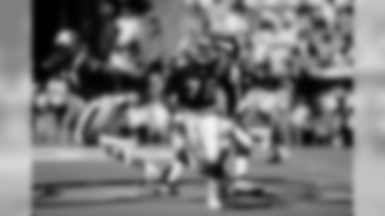 DE Bruce Smith (1997)