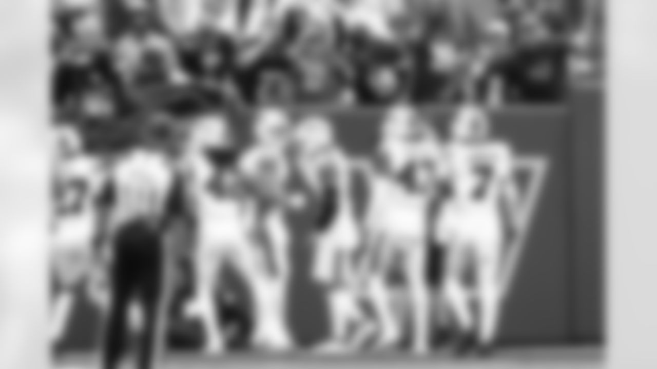 Washington Commanders vs Buffalo Bills, Regular Season, September 24, 2023 at FedEx Field.