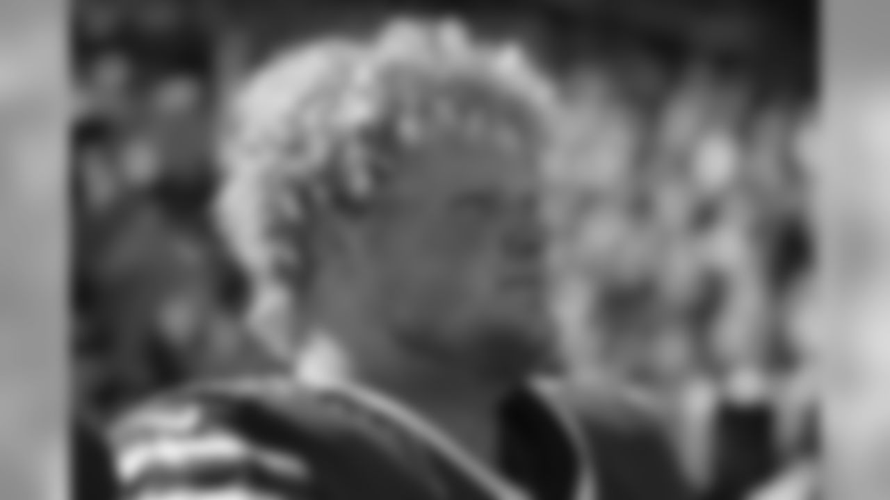 Center Eric Wood (No. 70) - 2016