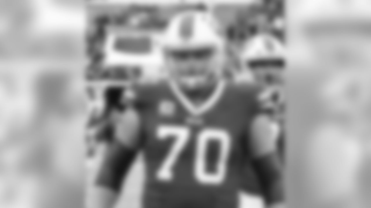 Eric Wood #70, C