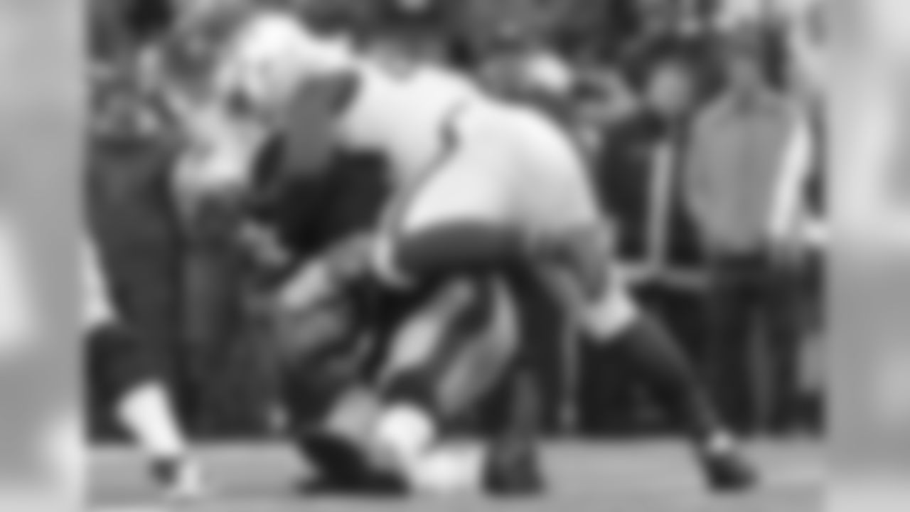 DE Shaq Lawson, Clemson (2016)