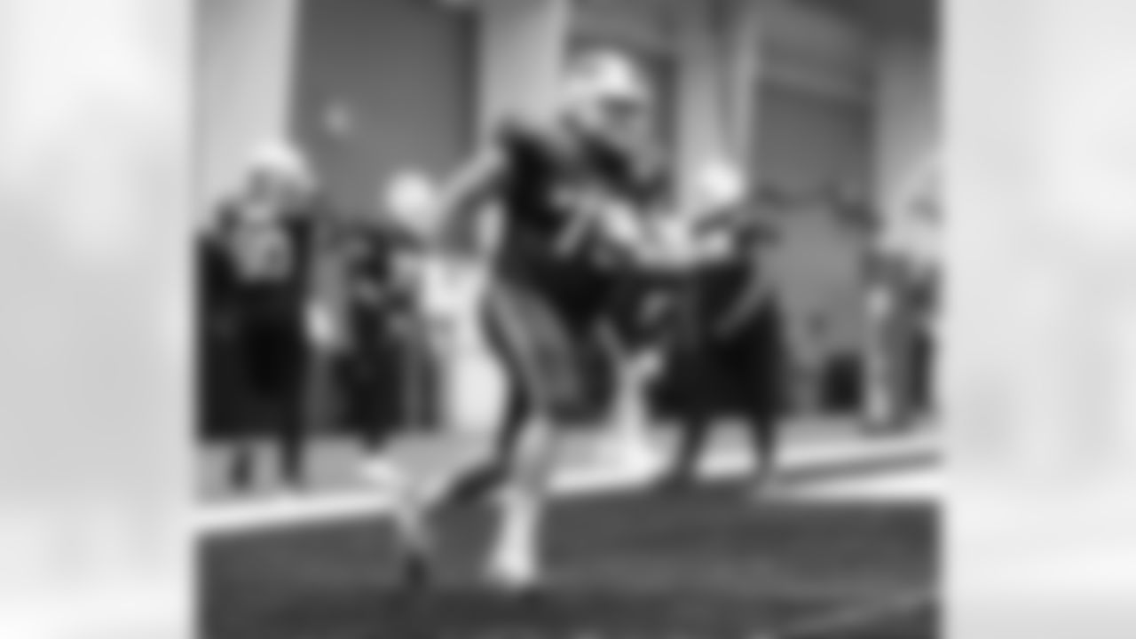 Greg Van Roten (75). Buffalo Bills Week 11 practice, November 16, 2022 at One Bills Drive.