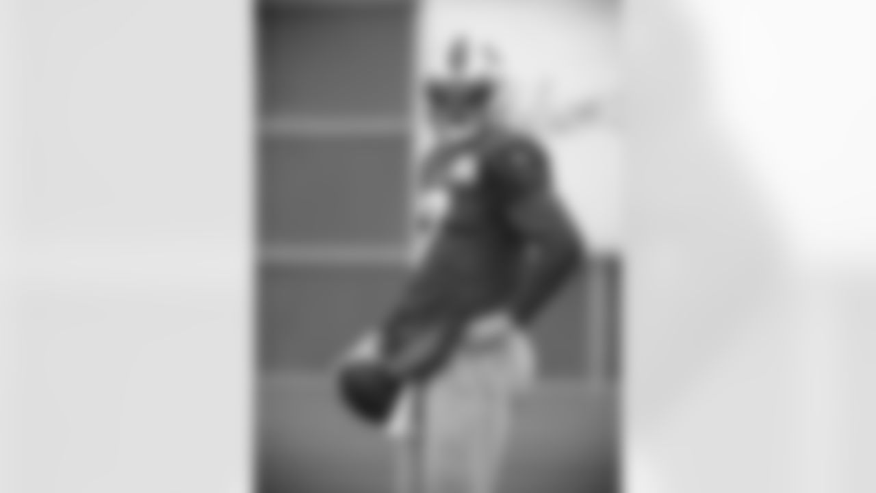 Josh Allen (17). Buffalo Bills Week 8 practice, October 28, 2020.
Photo by Bill Wippert