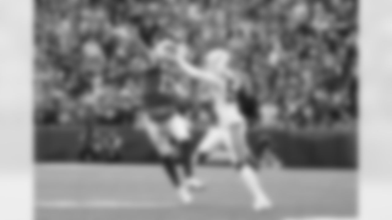 Josh Allen (17) Buffalo Bills vs Indianapolis Colts at Highmark Stadium, November 21, 2021. Photo by Bill Wippert