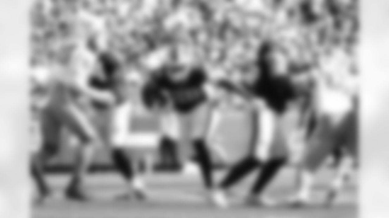 Buffalo Bills vs Miami Dolphins, Regular Season, October 01, 2023 at Highmark Stadium.